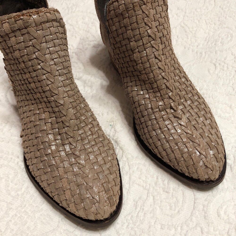 Very Volatile Booties Size 6 Basket Weave Taupe M… - image 2
